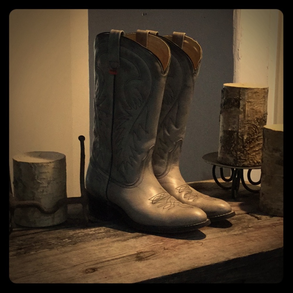 Levi Boots